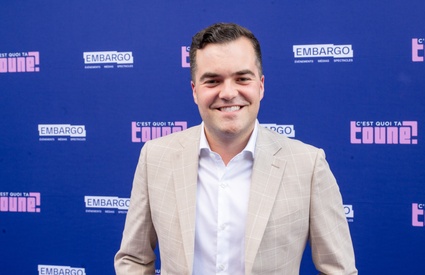 Image de l'article Simon Philibert de «Salut Bonjour» défile avec son amoureux sur un tapis rouge