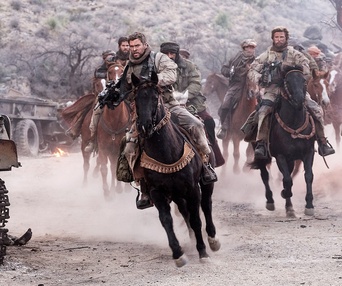 Une scène du film 12 Strong