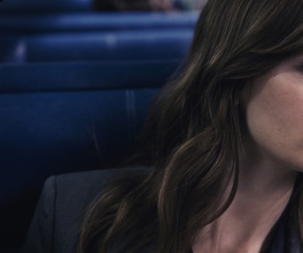 Une scène du film The Girl on the Train