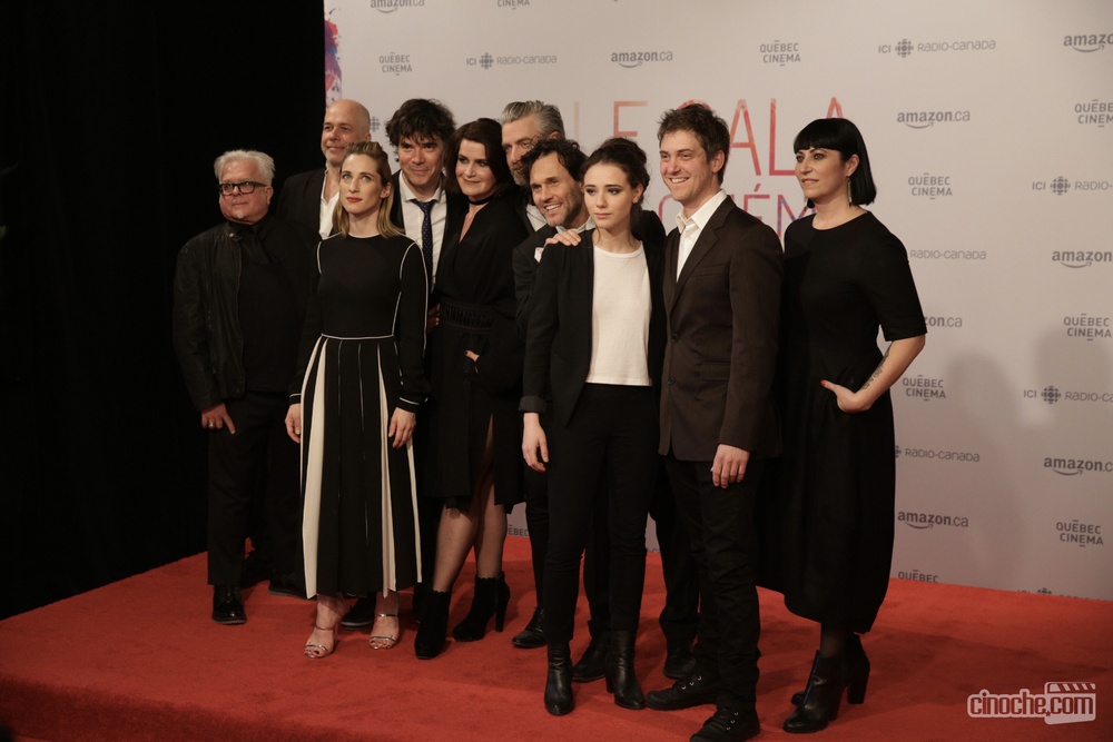 Sur le tapis rouge de Gala du cinéma Québécois