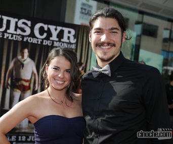 Sur le tapis rouge de Louis Cyr : L'homme le plus fort du monde