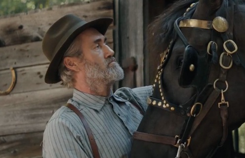Roy Dupuis dans Les pieds nus dans l'aube