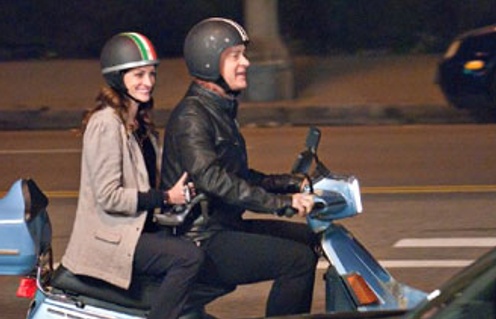Tom Hanks et Julia Roberts dans le film Larry Crowne
