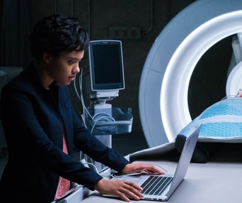 Une scène du film Flatliners