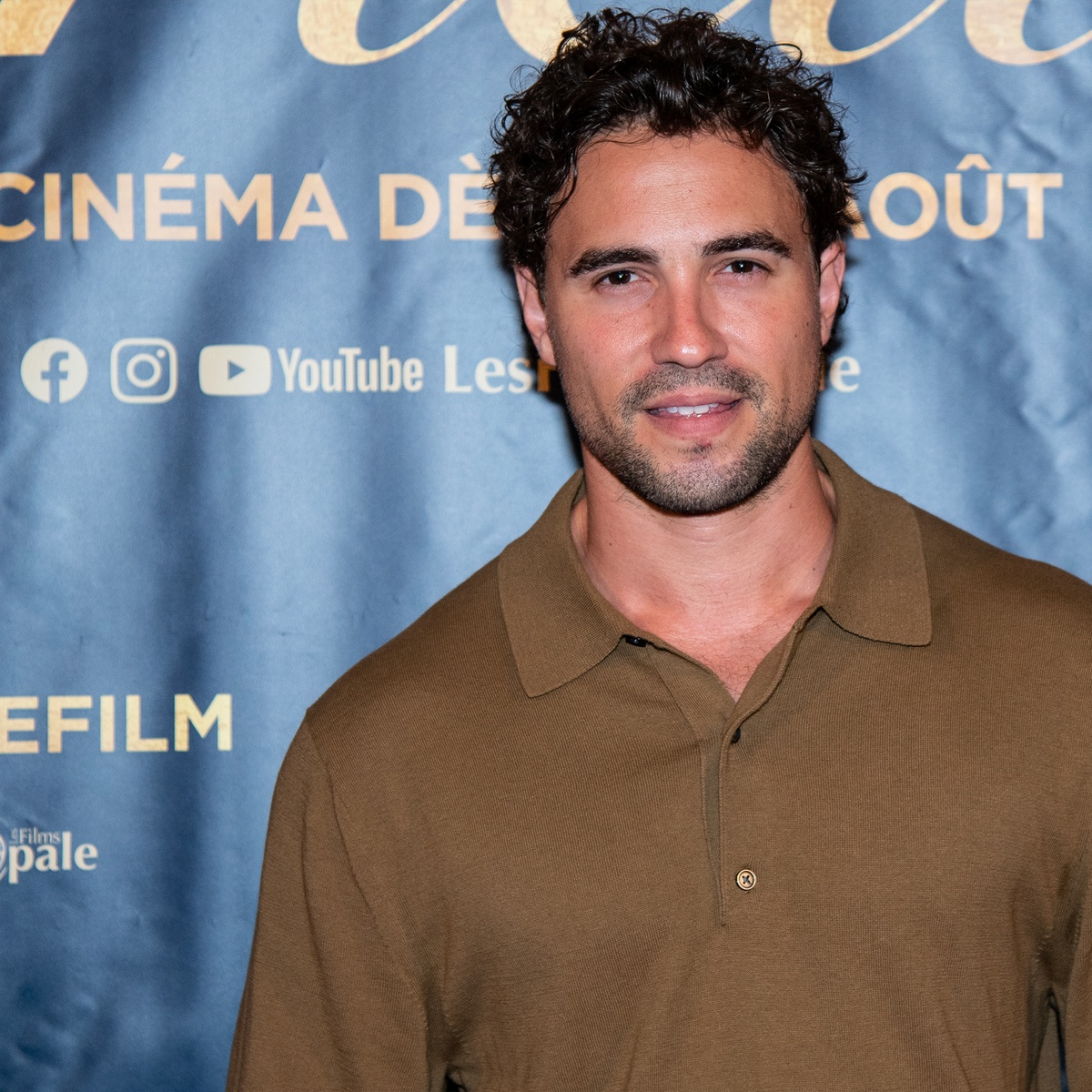 Sur le tapis rouge du film Arlette