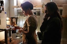 Une scène du film It Comes At Night