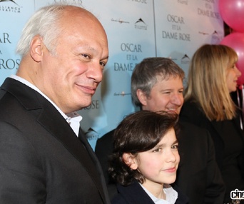 Sur le tapis rouge de Oscar et la dame rose