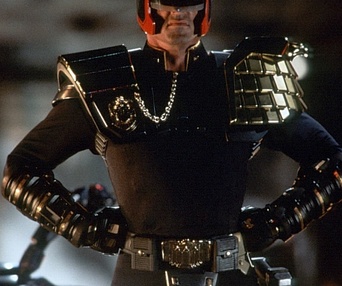 Une scène du film Judge Dredd