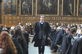 Une scène du film The Riot Club
