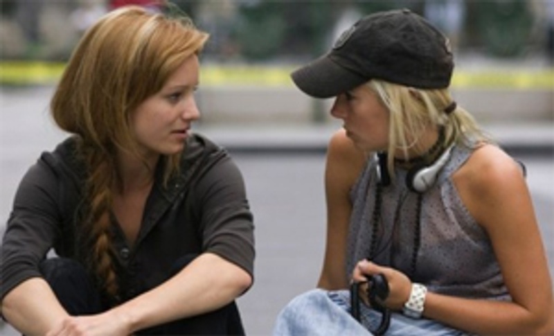 Mariloup Wolfe et Laurence Leboeuf sur le plateau du film Les pieds dans le vide