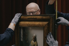 Une scène du film Close to Vermeer