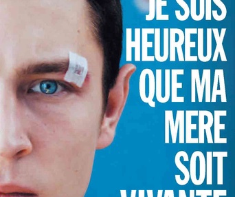 Affiche du film Je suis heureux que ma mère soit vivante