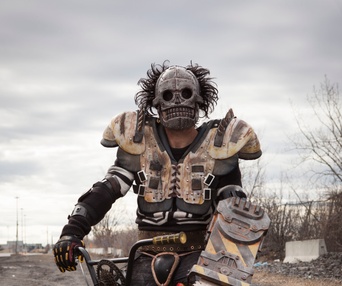 Une scène du film Turbo Kid