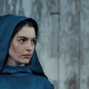 Anne Hathaway incarne Fantine dans Les Misérables