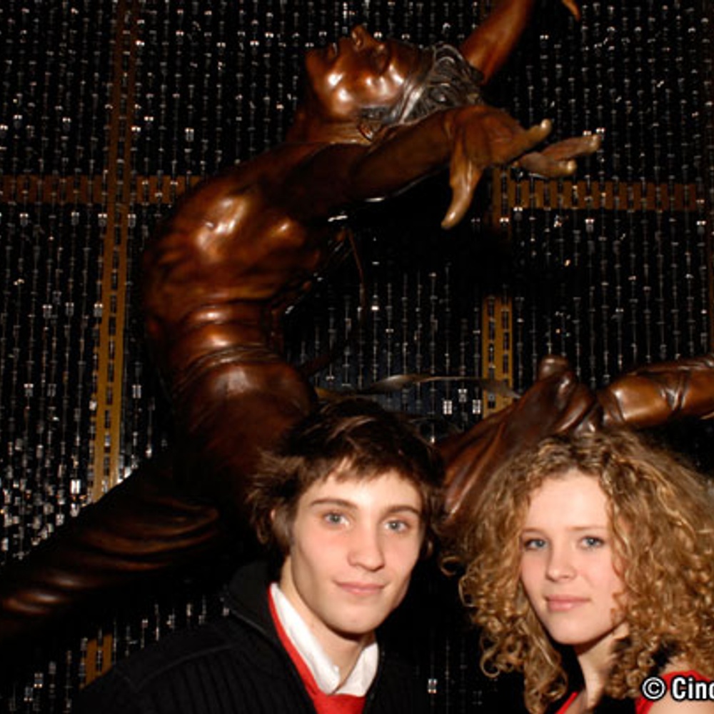 Thomas Lalonde et Charlotte Aubin sur le tapis rouge de Roméo et Juliette