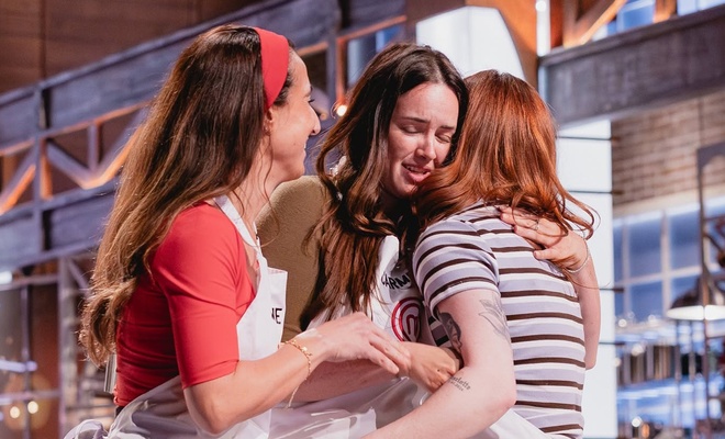 <em style="color: rgb(71, 85, 105);">Masterchef Québec</em>