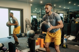 Une scène du film Stephen Curry: Underrated Une scène du film Stephen Curry: Underrated