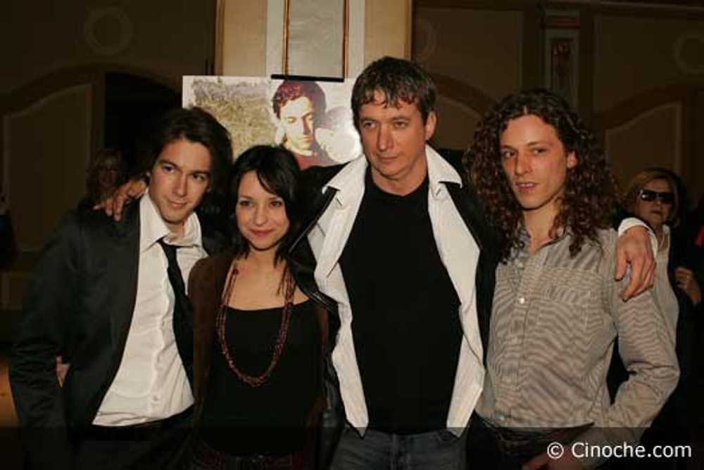 Patrick Martin, Isabelle Guérard et Alexandre Castonguay, les vedettes du film, et Dan Bigras