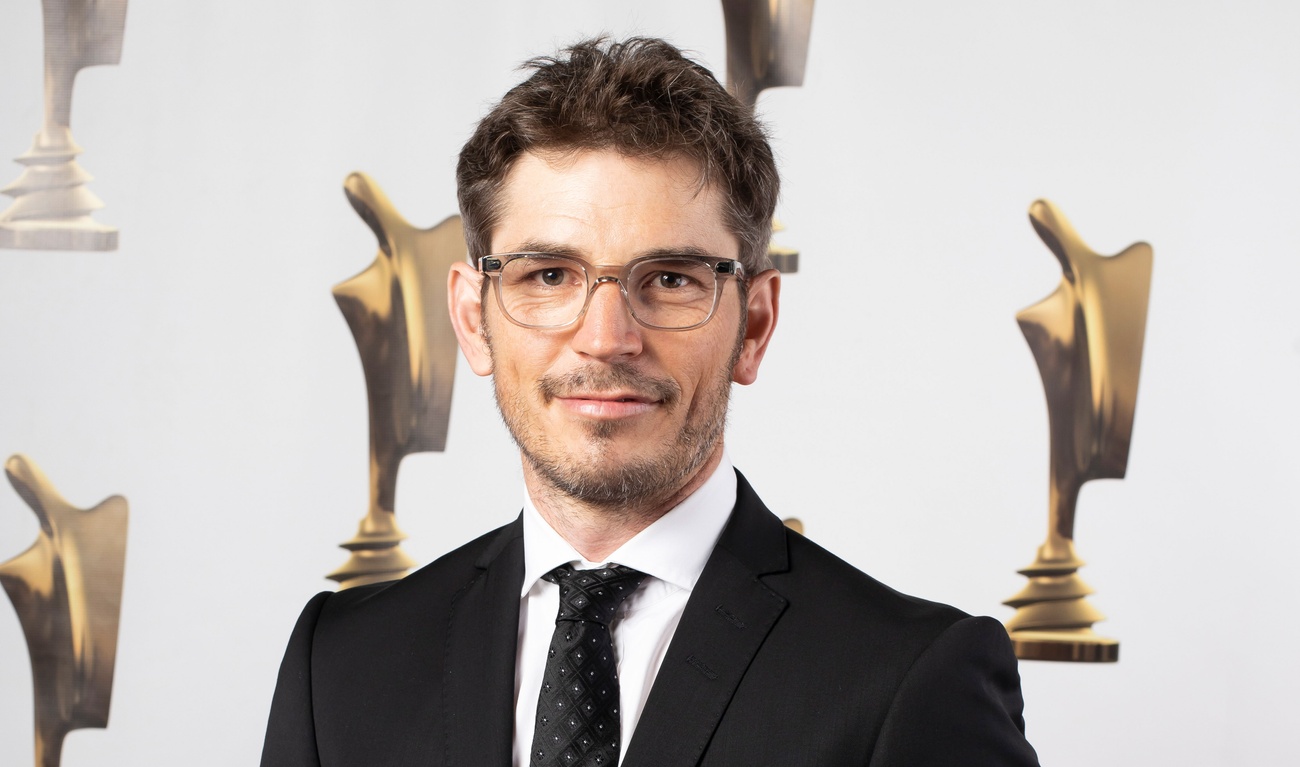 Image de l'article Les 10 hommes les plus séduisants sur le tapis rouge des Artis 2021