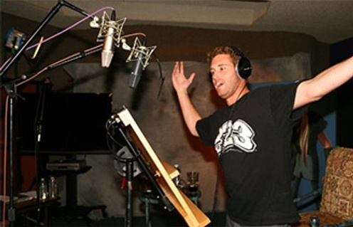 T.J. Miller dans le studio d'enregistrement de How to Train Your Dragon