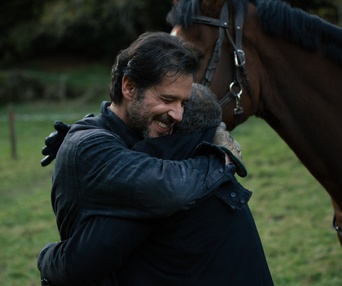 Une scène du film Frère et soeur