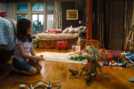 Scène du film Aliens and the Attic