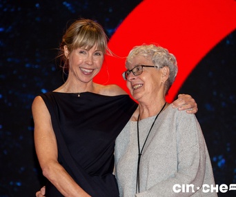 Sur le tapis rouge du film Il pleuvait des oiseaux