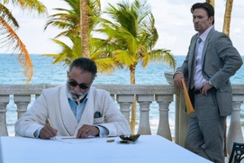 Une scène du film Pain Hustlers Une scène du film Pain Hustlers