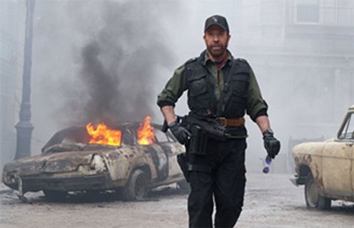 Chuck Norris dans le film The Expendables 2