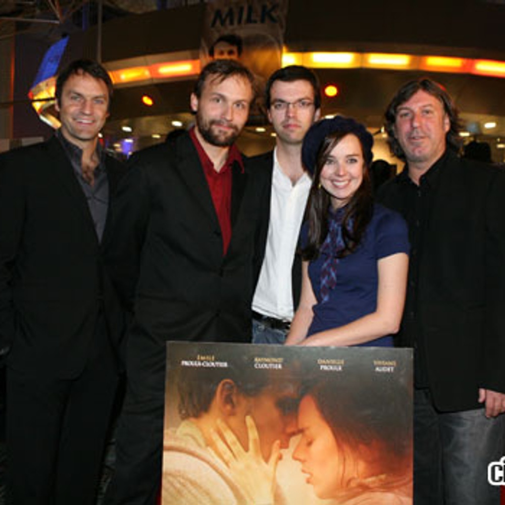 Sur la tapis rouge de la soirée bénéfice pour les Rendez-vous du Cinéma Québécois.