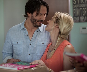 Une scène du film Knock Knock