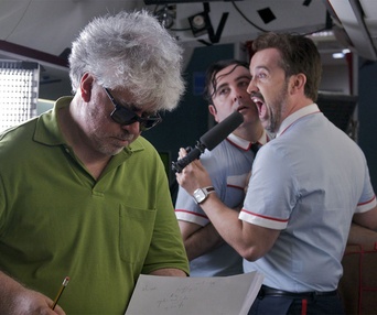Sur le plateau du film Les amants passagers