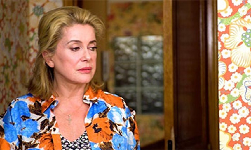 Catherine Deneuve au générique de L'Université des monstres