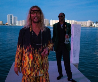 Une scène du film The Beach Bum