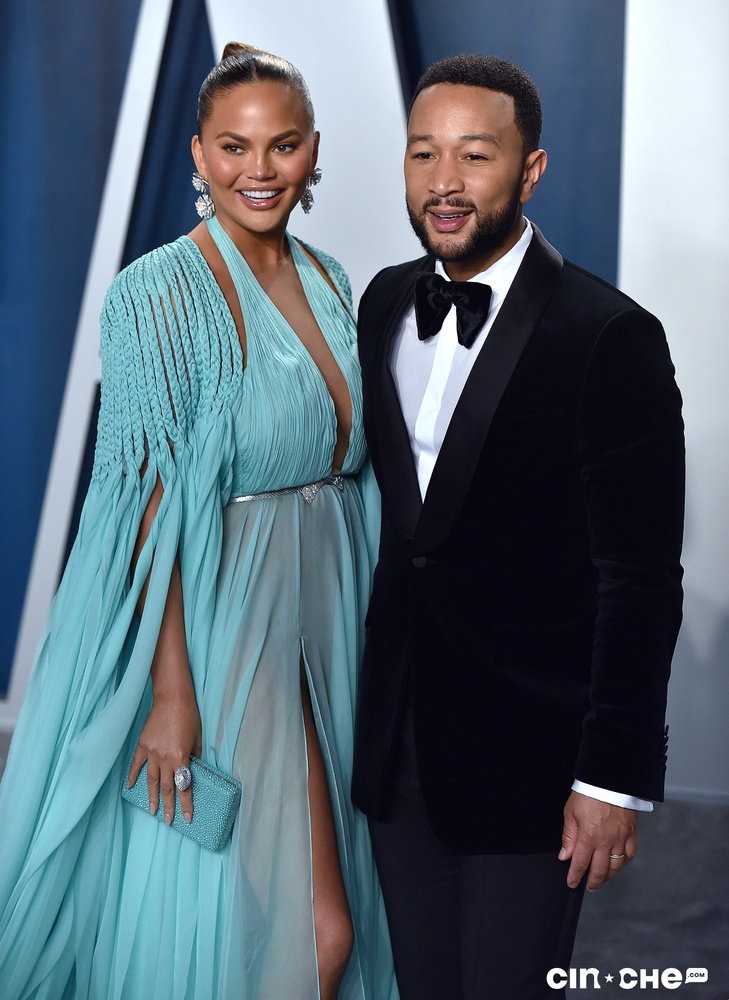 Sur le tapis rouge du party Vanity Fair des Oscars 2020