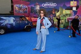 Sur le tapis rouge de la première mondiale de Onward