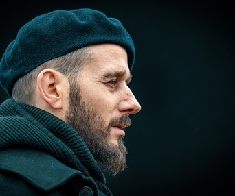 Une scène du film L'abbé Pierre - Une vie de combats