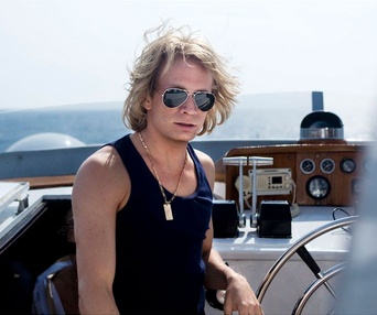 Une scène du film Cloclo: La fabuleuse histoire de Claude François