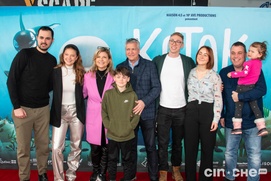 Sur le tapis rouge du film Katak, le brave béluga