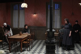Une scène du film Camille Claudel 1915 Une scène du film Camille Claudel 1915