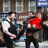 Sur le plateau du film <em>Menashe</em>