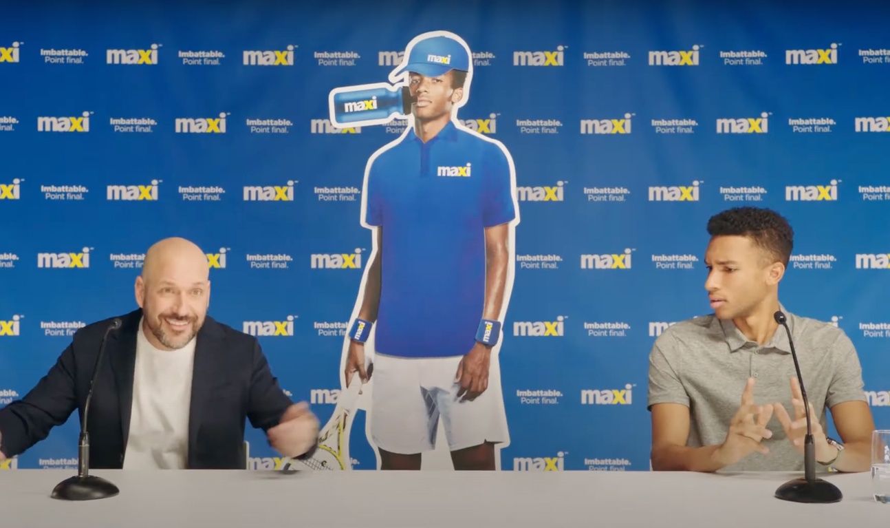 Image de l'article Voyez en primeur la nouvelle publicité hilarante de Maxi avec Martin Matte et Félix Auger-Aliassime