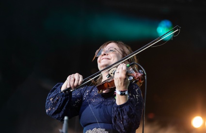 Image de l'article Marie-Annick Lépine monte sur scène pour récolter trois prix pour Les Cowboys fringants