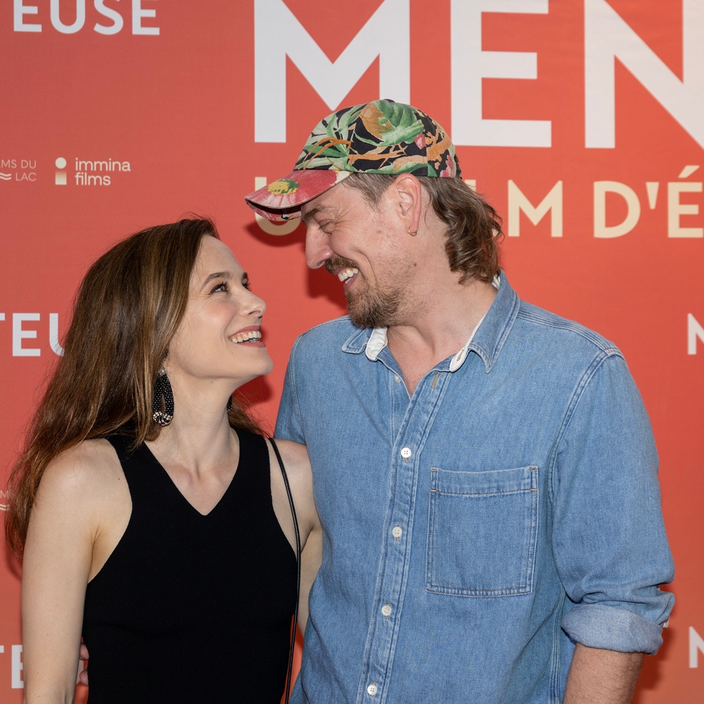 Première de Menteuse