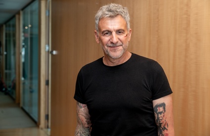 Image de l'article Patrick Huard et Anik Jean posent avec leur grand garçon, Nathan