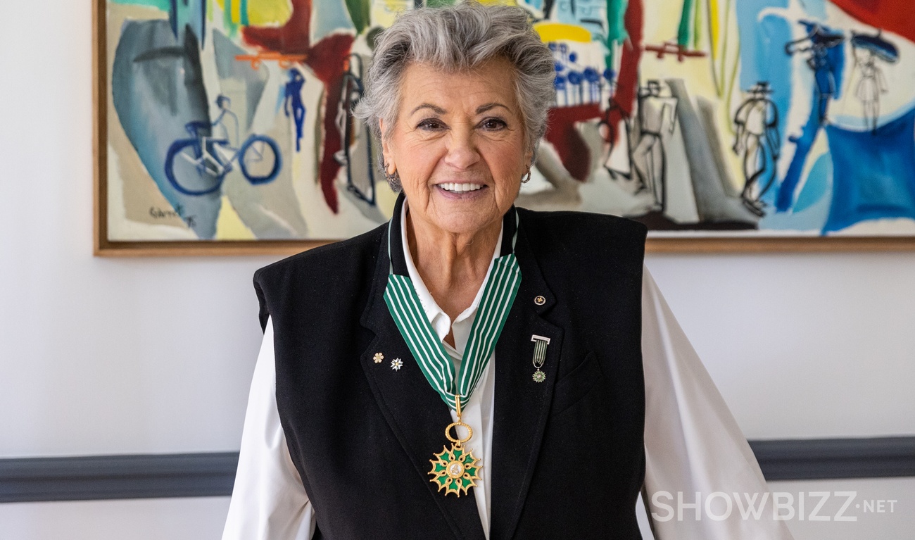 Image de l'article Ginette Reno rayonnante pour recevoir une grande distinction à Québec