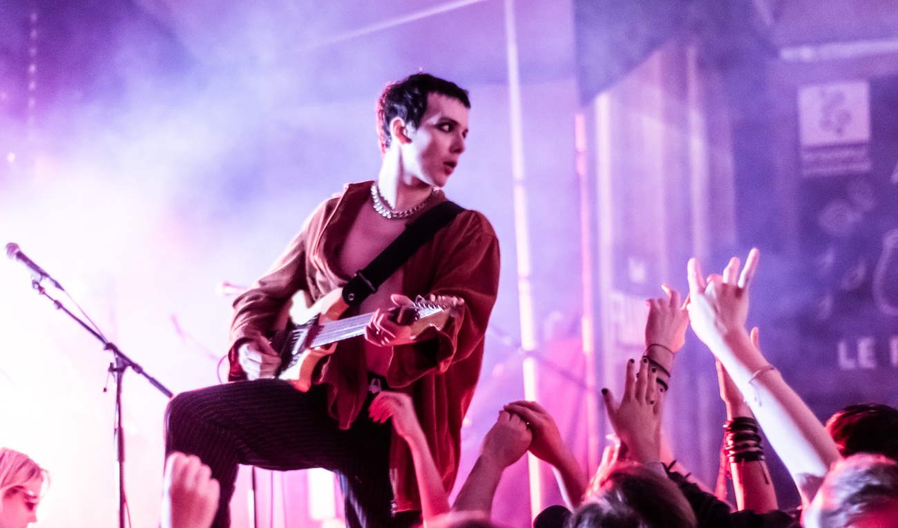 Image de l'article Un spectacle-surprise d'Hubert Lenoir fait des vagues aux Francos 2019