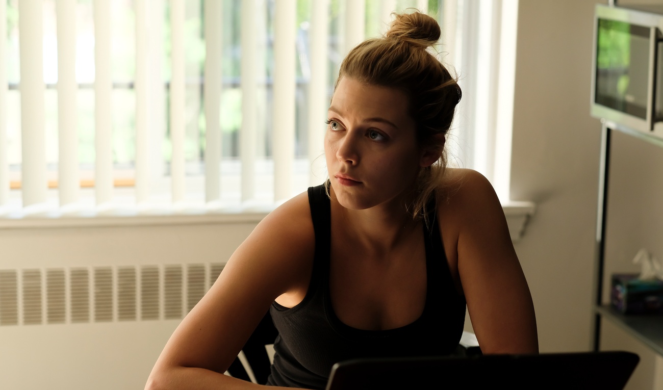 Catherine St-Laurent : Tueuse à gages sexy dans Blue Moon 3