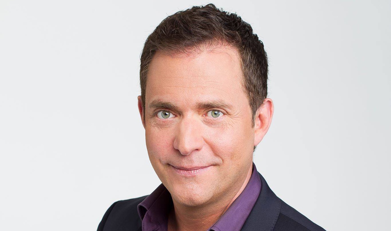 Jasmin Roy fait une bourde en qualifiant le mot «queer» de terme obscène