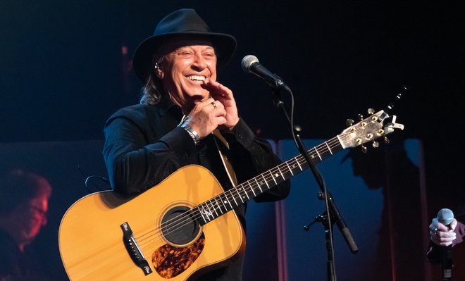 Spectacle Contre vents et marées de Paul Daraîche au Cabaret du Casino de Montréal